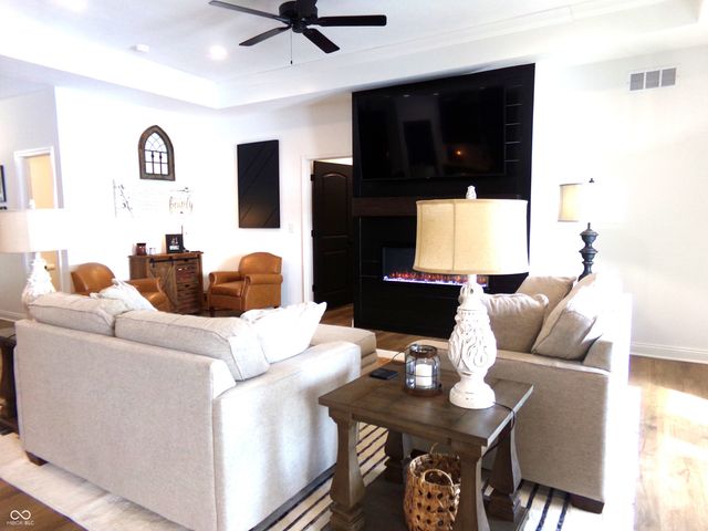 7063 Fowler Drive, Whitestown, IN 46075