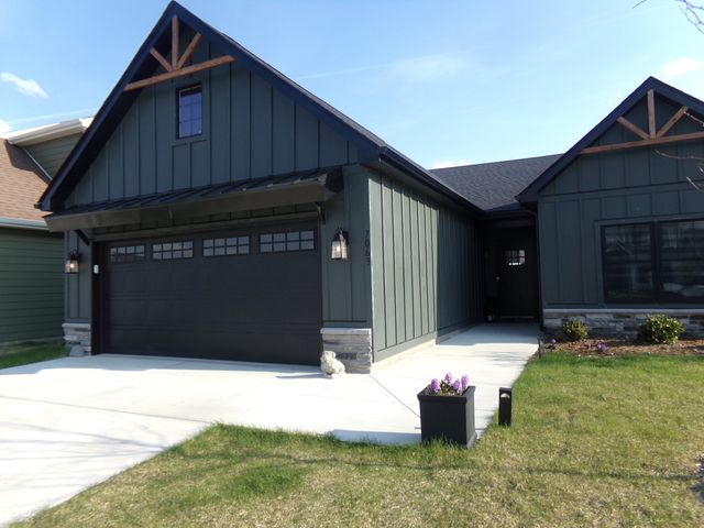 7063 Fowler Drive, Whitestown, IN 46075