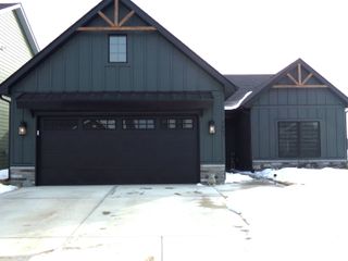 7063 Fowler Drive, Whitestown, IN 46075