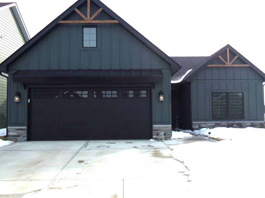 7063 Fowler Drive, Whitestown, IN 46075