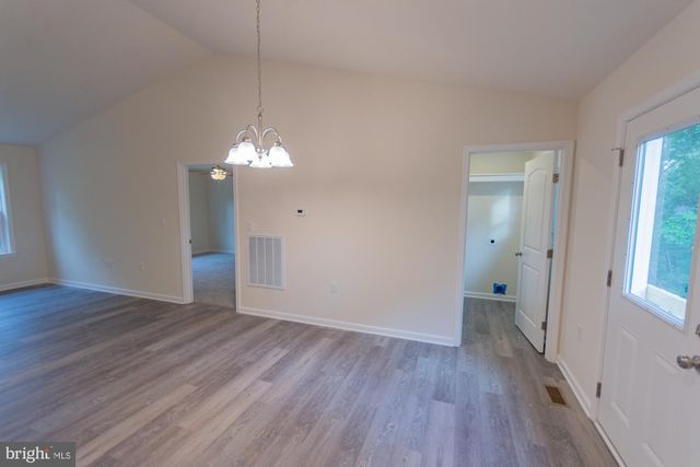 183 FOOTHILL LN, Harpers Ferry, WV 25425