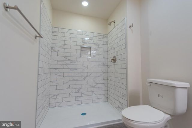 183 FOOTHILL LN, Harpers Ferry, WV 25425