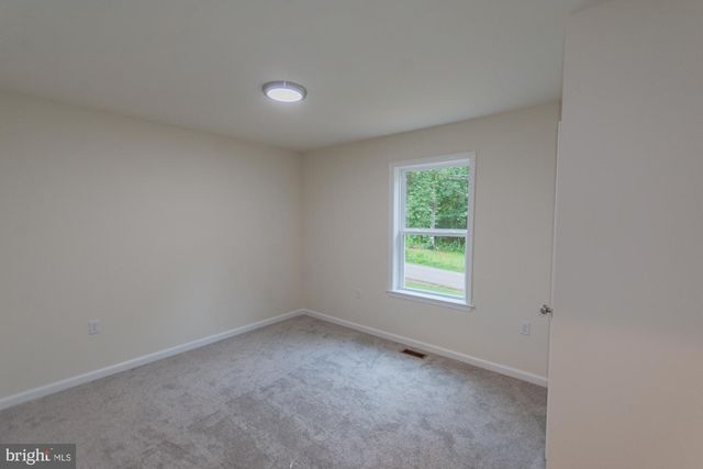 183 FOOTHILL LN, Harpers Ferry, WV 25425