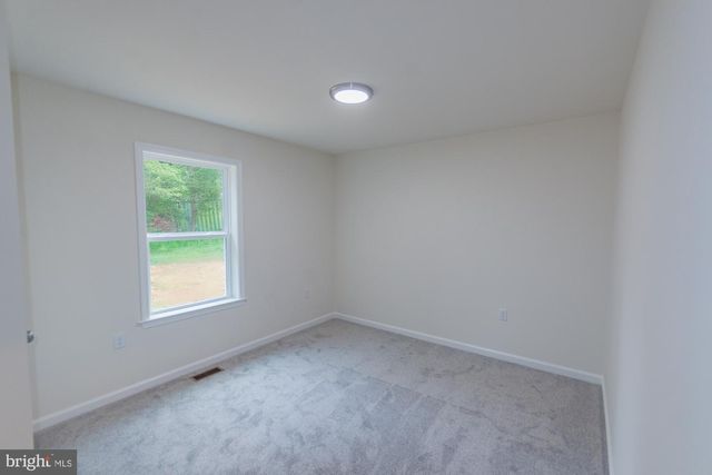 183 FOOTHILL LN, Harpers Ferry, WV 25425