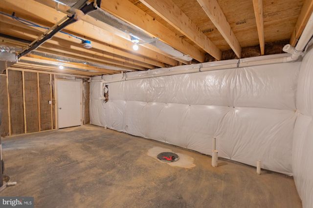 183 FOOTHILL LN, Harpers Ferry, WV 25425