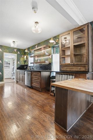 1624 S Victor Avenue, Tulsa, OK 74104