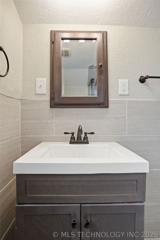 1624 S Victor Avenue, Tulsa, OK 74104