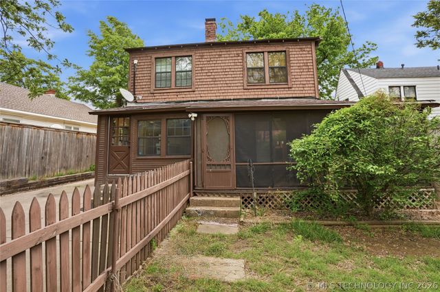 1624 S Victor Avenue, Tulsa, OK 74104