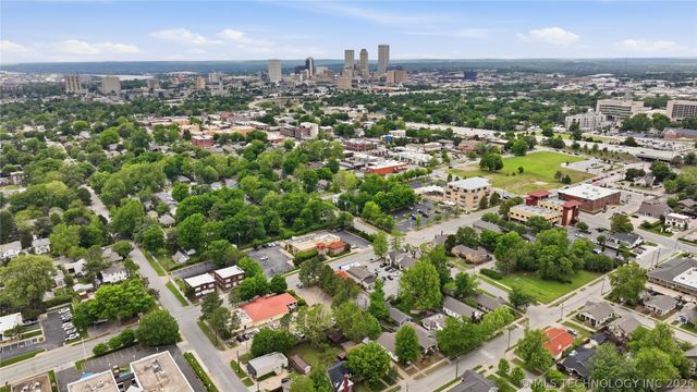 1624 S Victor Avenue, Tulsa, OK 74104