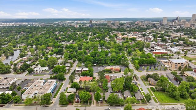 1624 S Victor Avenue, Tulsa, OK 74104