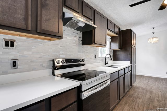 5107 Savannah Chase, Von Ormy, TX 78073