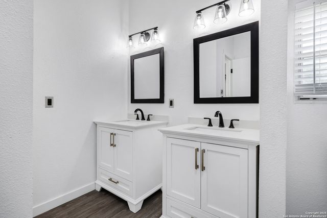 5107 Savannah Chase, Von Ormy, TX 78073