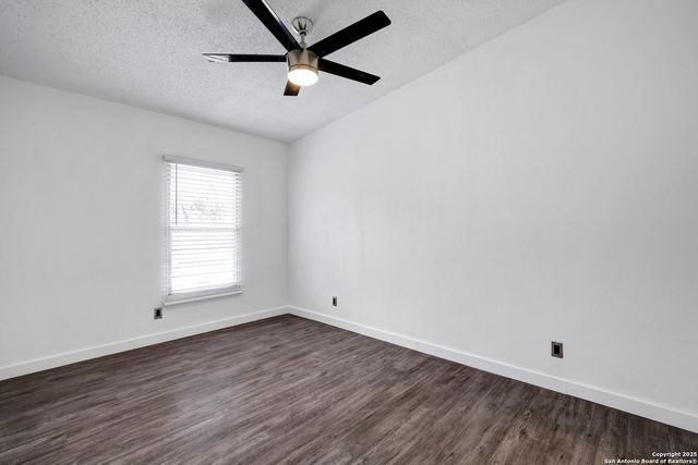 5107 Savannah Chase, Von Ormy, TX 78073