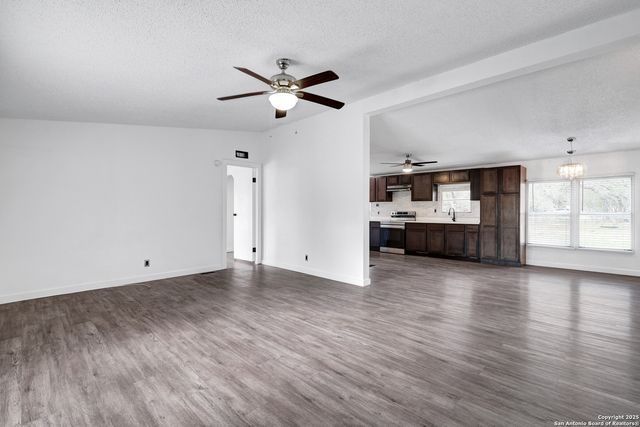 5107 Savannah Chase, Von Ormy, TX 78073