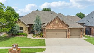 2132 Pine Creek Avenue, Yukon, OK 73099