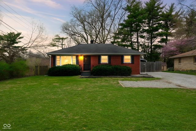 450 S High School Road, Indianapolis, IN 46241