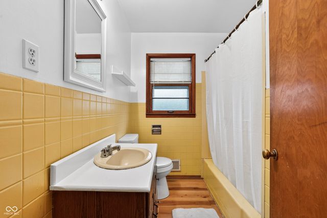 450 S High School Road, Indianapolis, IN 46241