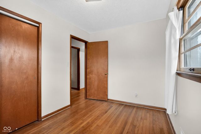 450 S High School Road, Indianapolis, IN 46241