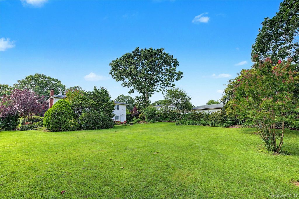 45 Massachusetts Avenue, Bay Shore, NY 11706 — photo 3