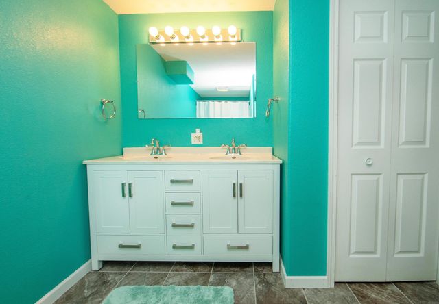 1406 Leitha Terrace, Waverly, IA 50677