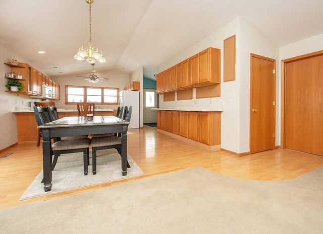 1406 Leitha Terrace, Waverly, IA 50677