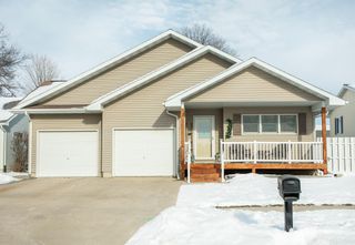 1406 Leitha Terrace, Waverly, IA 50677