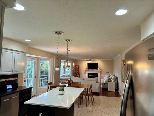 25 Crispin Court, Greece, NY 14612