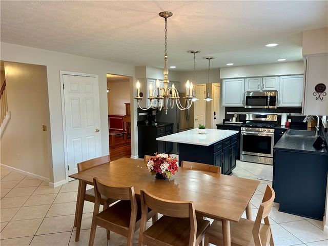 25 Crispin Court, Greece, NY 14612