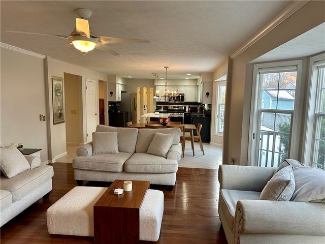 25 Crispin Court, Greece, NY 14612