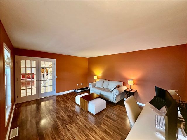 25 Crispin Court, Greece, NY 14612