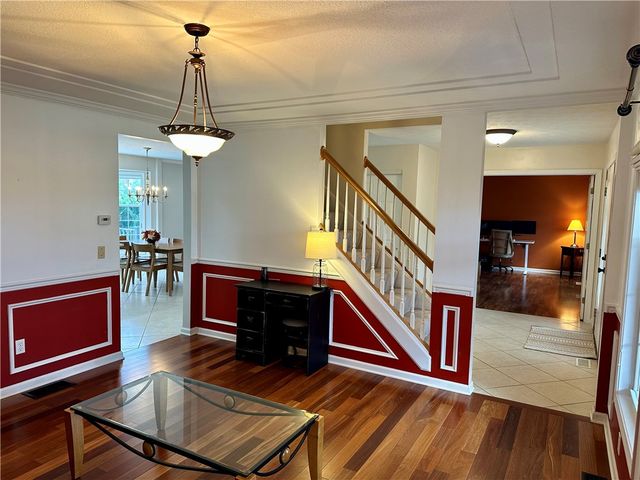 25 Crispin Court, Greece, NY 14612