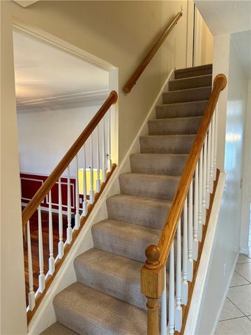 25 Crispin Court, Greece, NY 14612