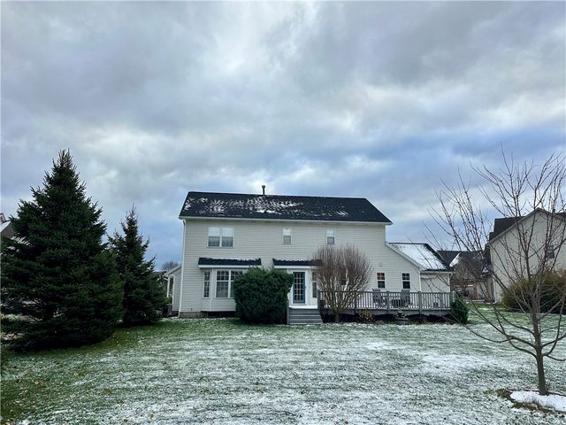 25 Crispin Court, Greece, NY 14612