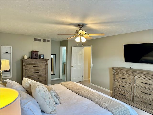 25 Crispin Court, Greece, NY 14612