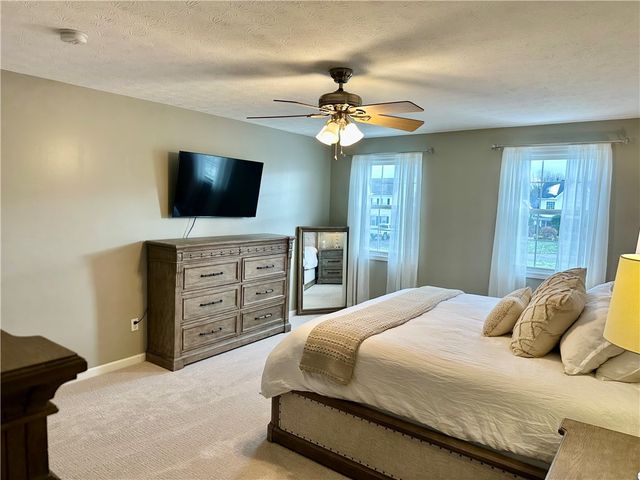 25 Crispin Court, Greece, NY 14612