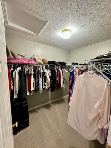 25 Crispin Court, Greece, NY 14612