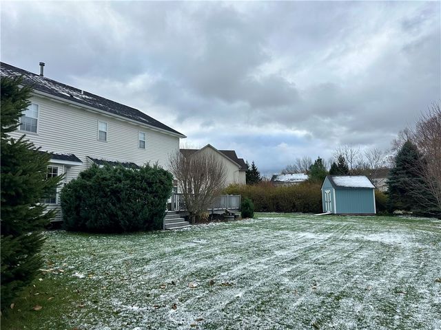 25 Crispin Court, Greece, NY 14612