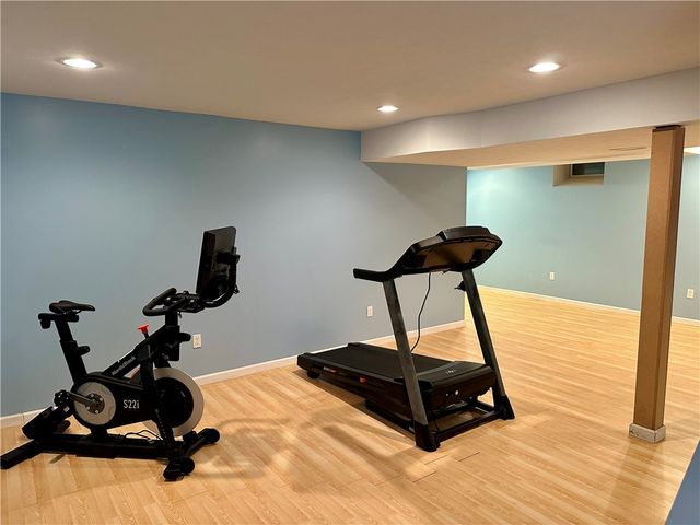 25 Crispin Court, Greece, NY 14612