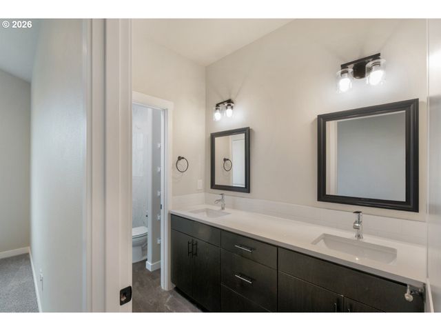 11033 Ne 131ST Ct, Vancouver, WA 98682