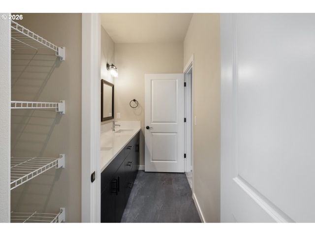 11033 Ne 131ST Ct, Vancouver, WA 98682