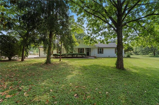 22 Virginia Road, Temple, GA 30179