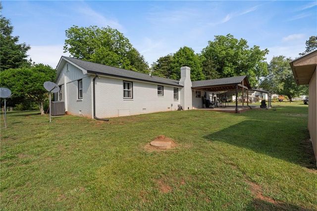 22 Virginia Road, Temple, GA 30179