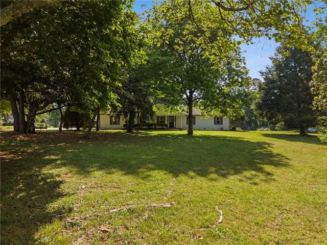 22 Virginia Road, Temple, GA 30179