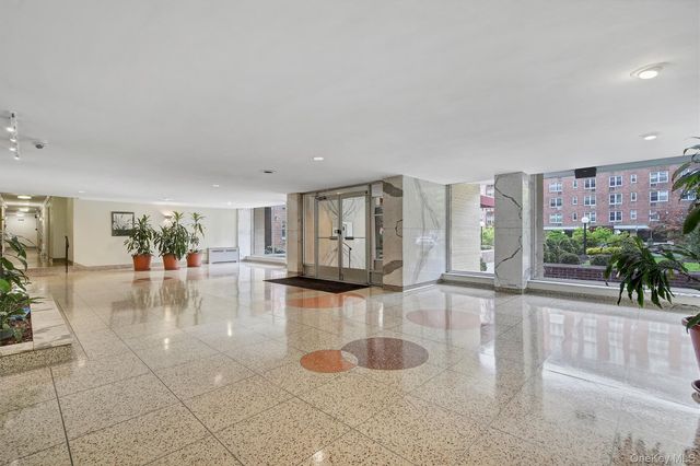 4 Sadore Lane 1-O, Yonkers, NY 10710