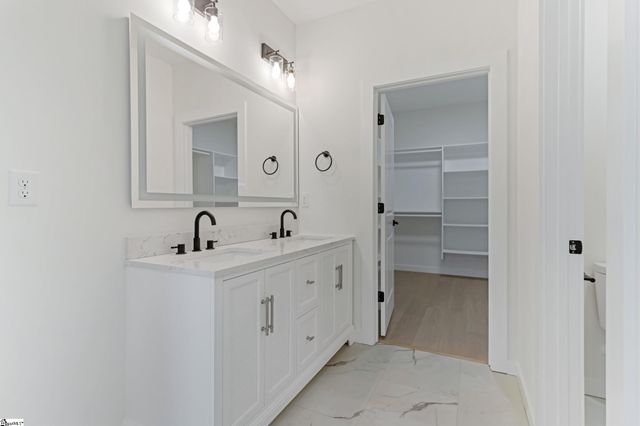 3388 E Croft Circle, Spartanburg, SC 29302