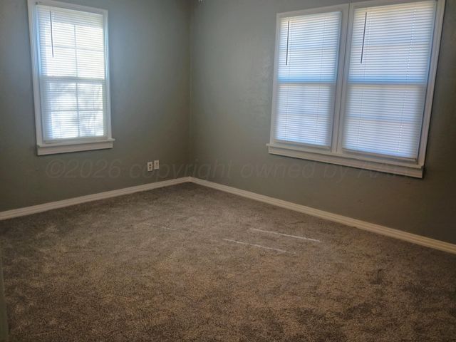 407 Morse Avenue, Stinnett, TX 79083