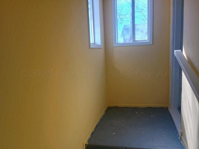 407 Morse Avenue, Stinnett, TX 79083