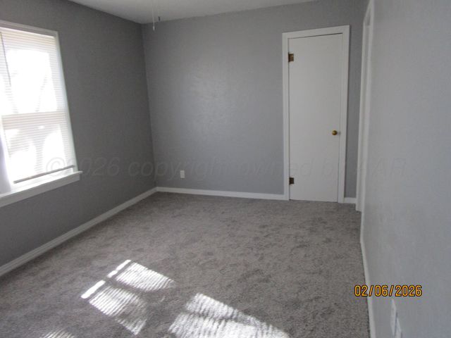 407 Morse Avenue, Stinnett, TX 79083