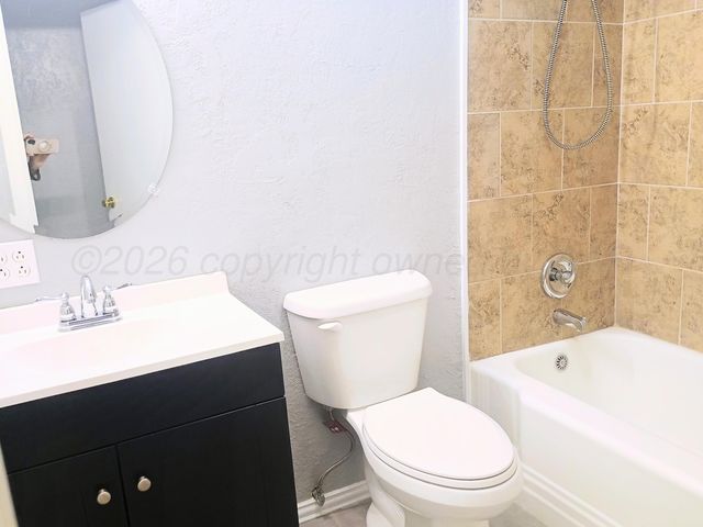 407 Morse Avenue, Stinnett, TX 79083