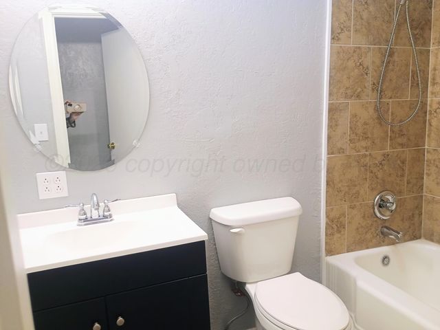 407 Morse Avenue, Stinnett, TX 79083